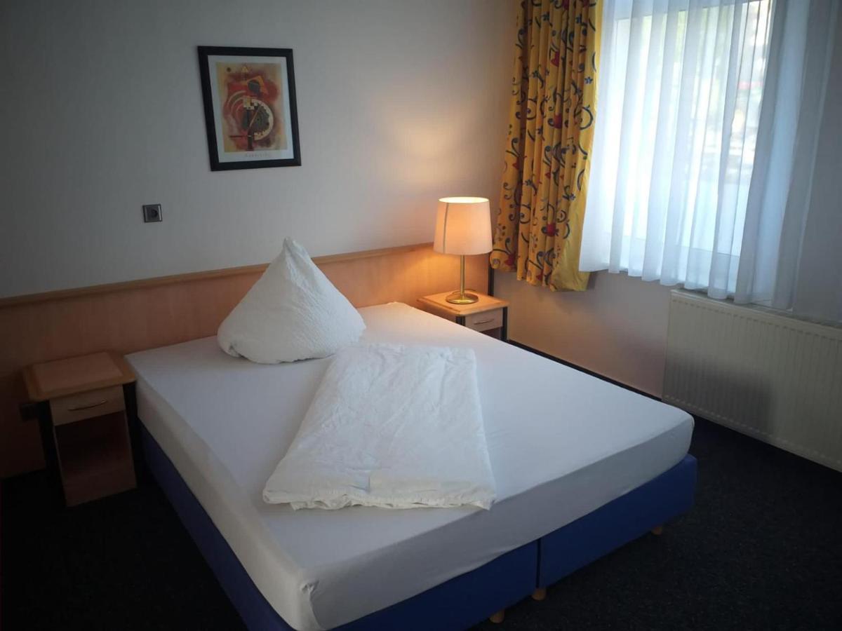 Gaestezimmer Gasthof Becker Hotel Wulfrath Kültér fotó