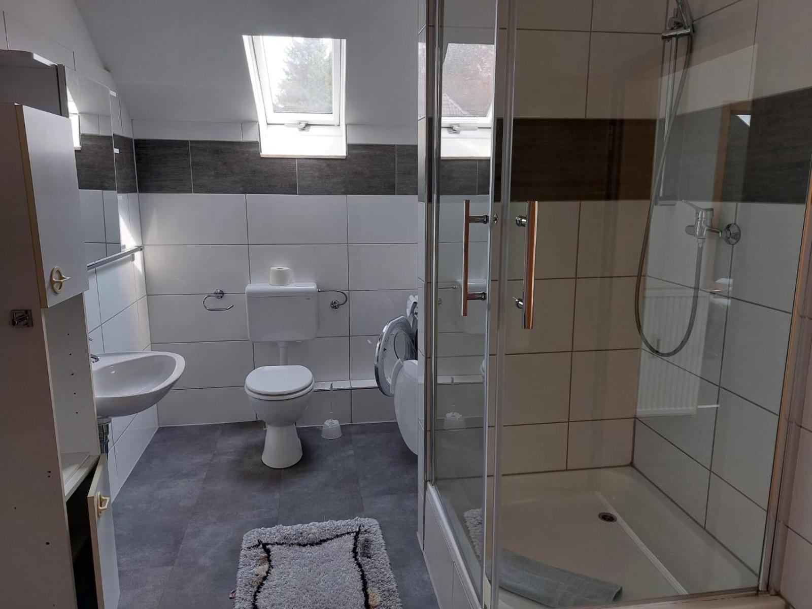 Gaestezimmer Gasthof Becker Hotel Wulfrath Kültér fotó
