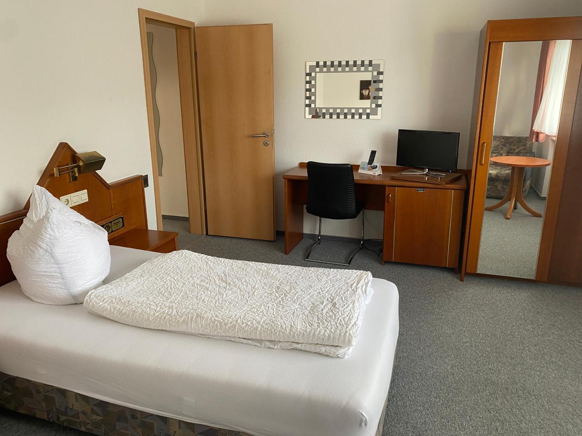 Gaestezimmer Gasthof Becker Hotel Wulfrath Kültér fotó