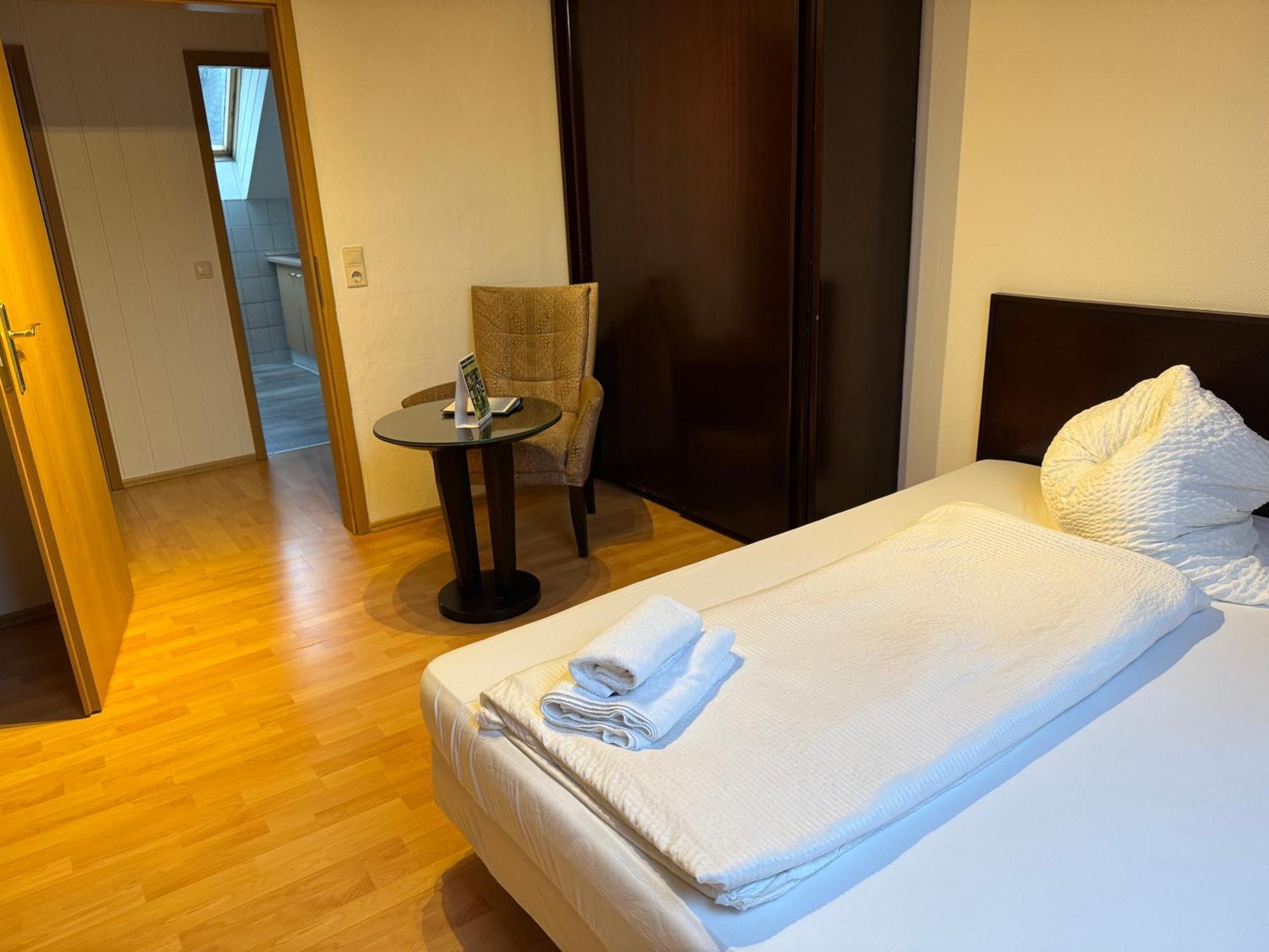 Gaestezimmer Gasthof Becker Hotel Wulfrath Kültér fotó