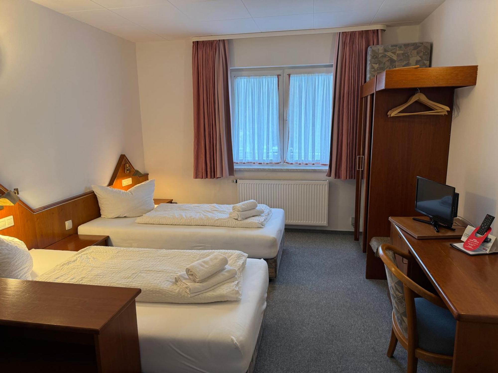 Gaestezimmer Gasthof Becker Hotel Wulfrath Kültér fotó