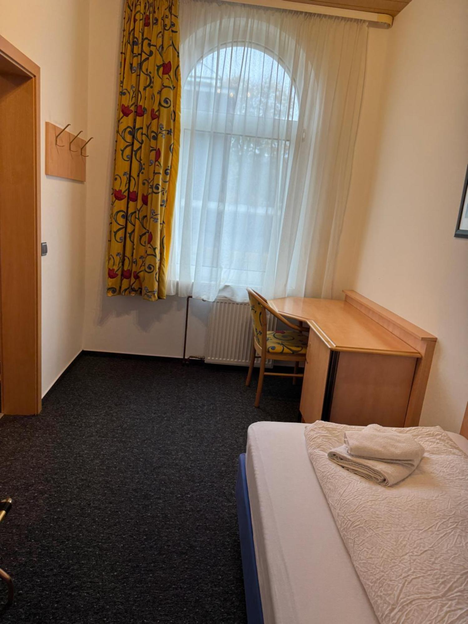 Gaestezimmer Gasthof Becker Hotel Wulfrath Kültér fotó
