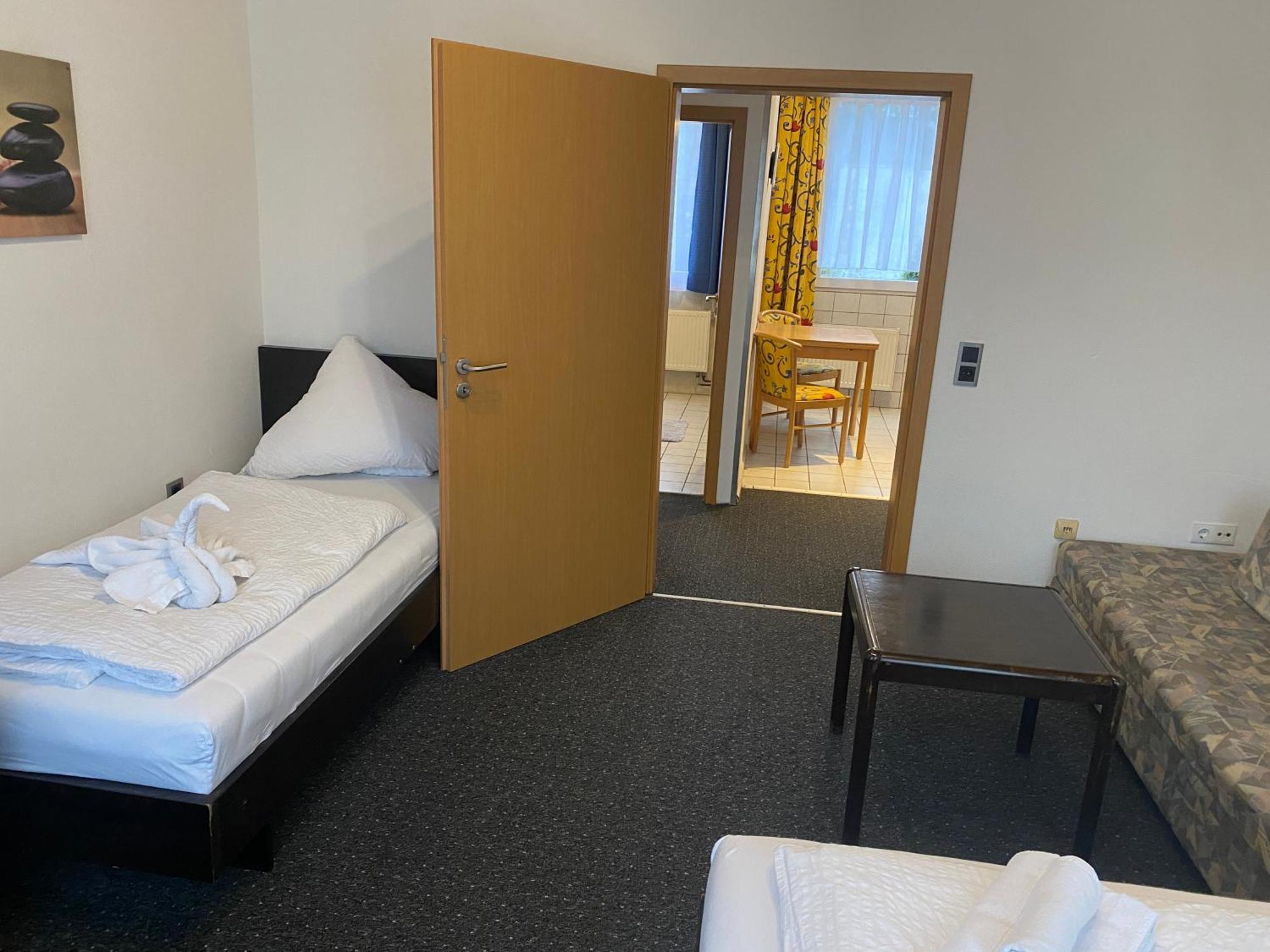 Gaestezimmer Gasthof Becker Hotel Wulfrath Kültér fotó