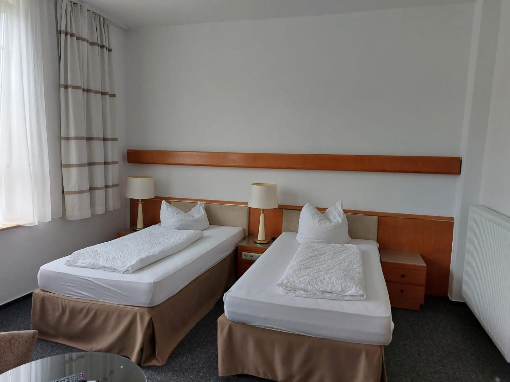 Gaestezimmer Gasthof Becker Hotel Wulfrath Kültér fotó